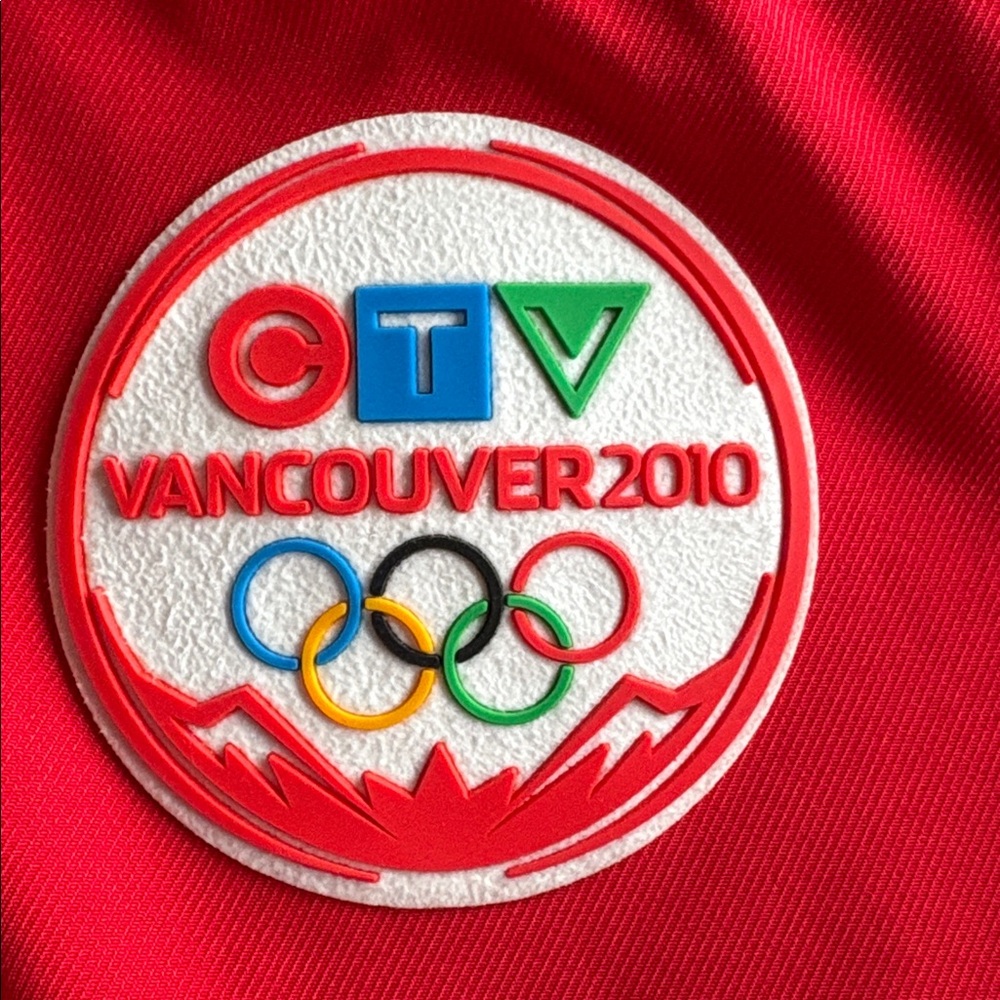 Vancouver 2010 Olympics Sunice CTV red/grey removable hood jacket EUC - Picture 2 of 15